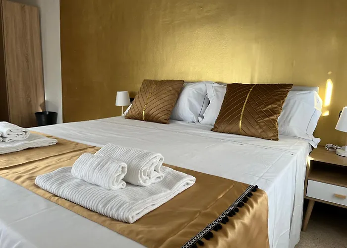Genova Gold Rooms